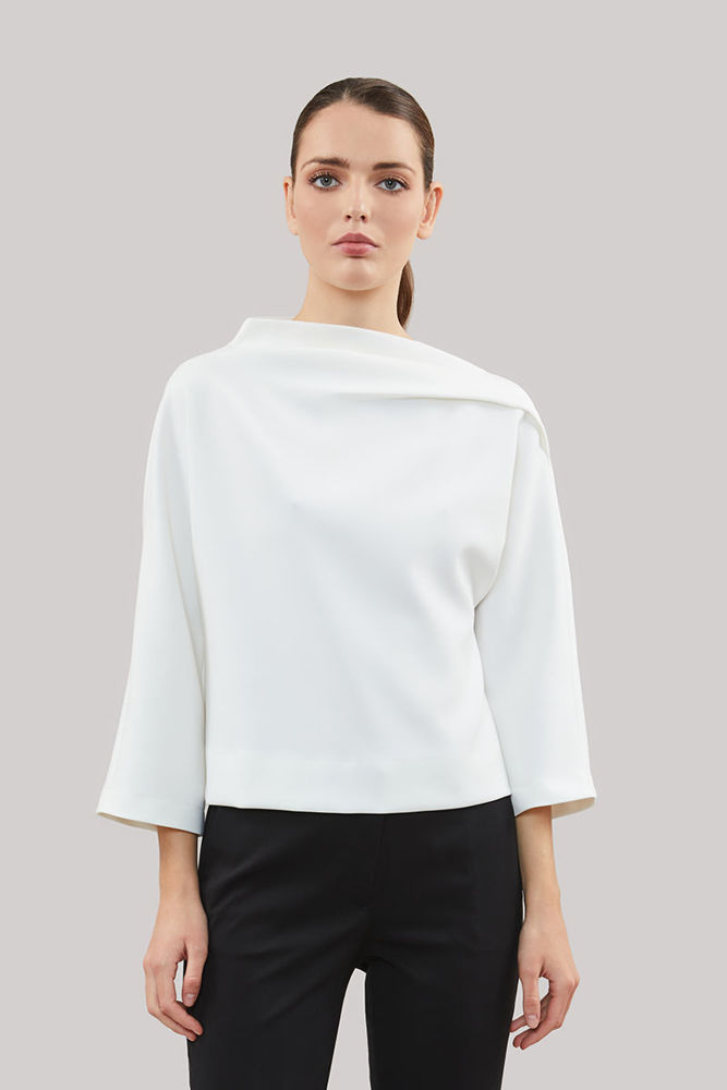 Μοναδική σχεδιαστική μπλούζα ζαπονέ από κρεπ καλής ποιότητας με ελαστικότητα εκρου