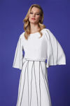 Picture of Superior blouse with a bateau neckline EKRU