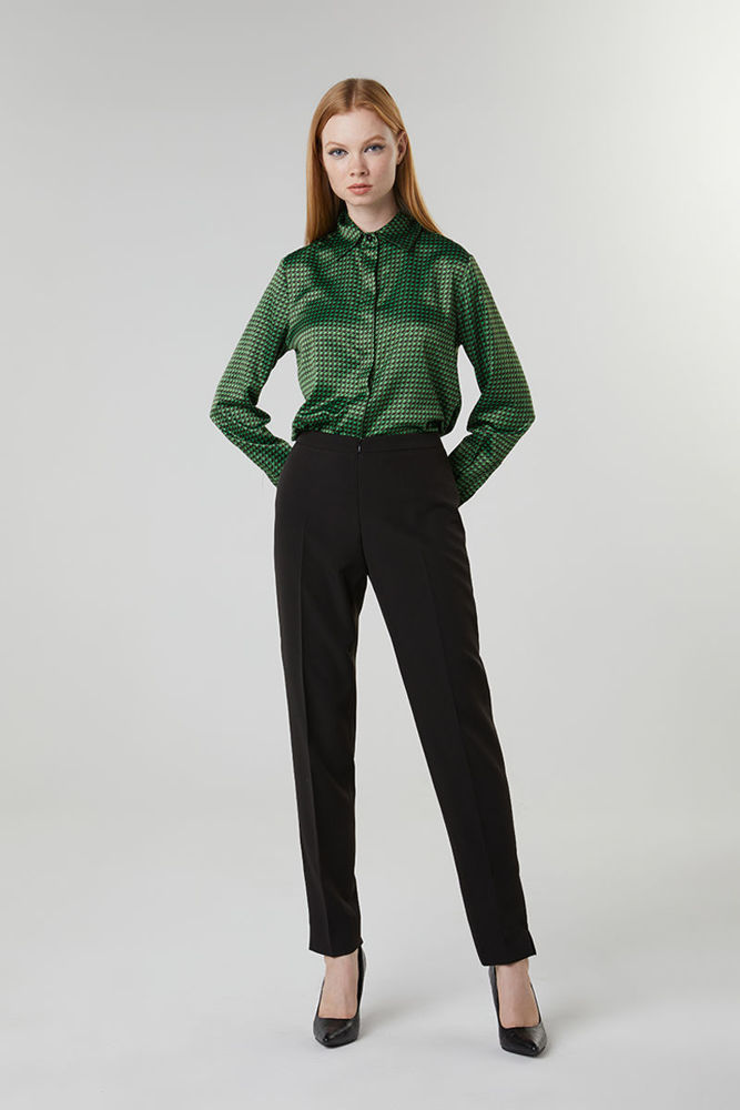 Picture of Slim-fit stretch crepe pants with a zipper BLACK