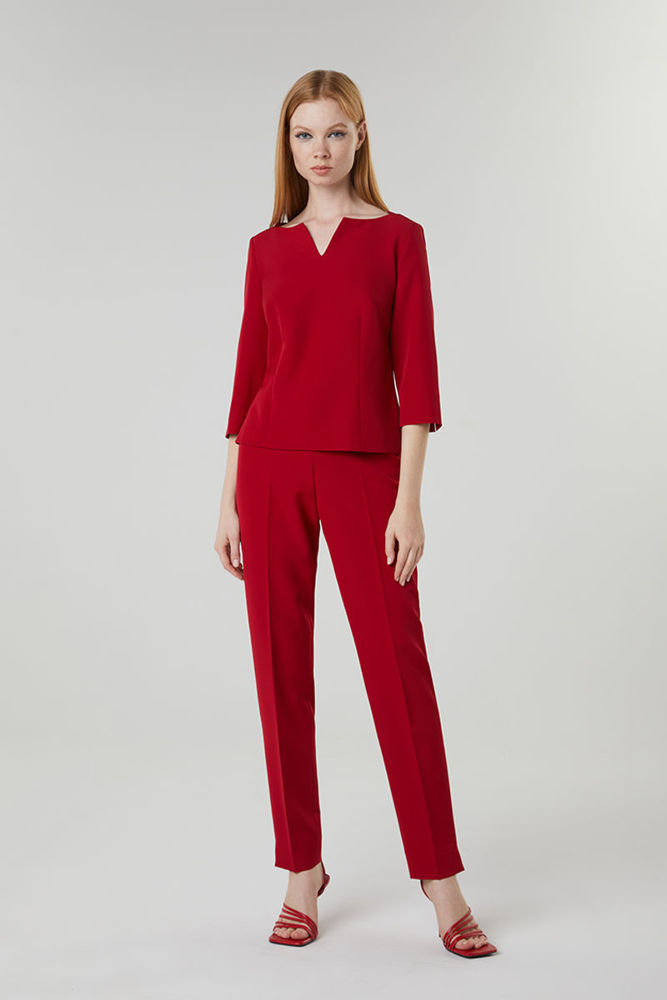 Picture of Stylized top in stretch crepe RED