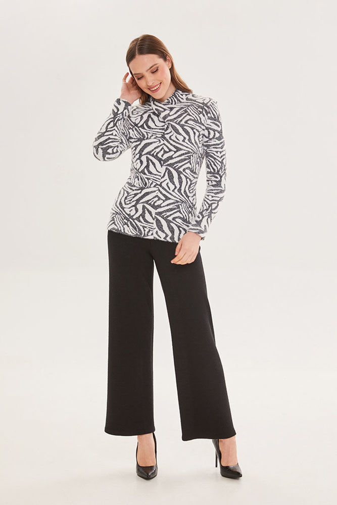 Picture of Lovely blouse in jacquard printed knit fabric BLACK