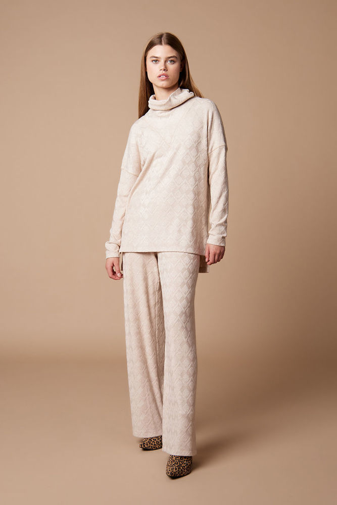 Picture of Blouse in jacquard knitted fabric BEIGE