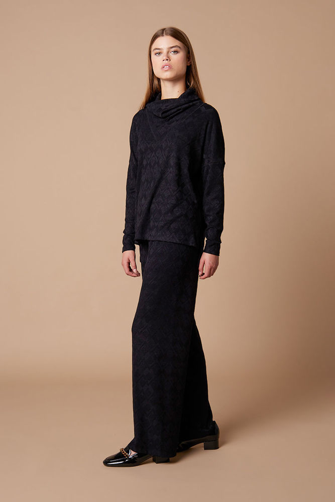 Picture of Pants without side in jacquard knit BLACK
