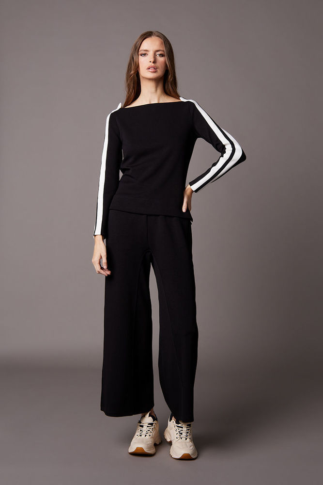 Picture of Black blouse in soft modal BLACK