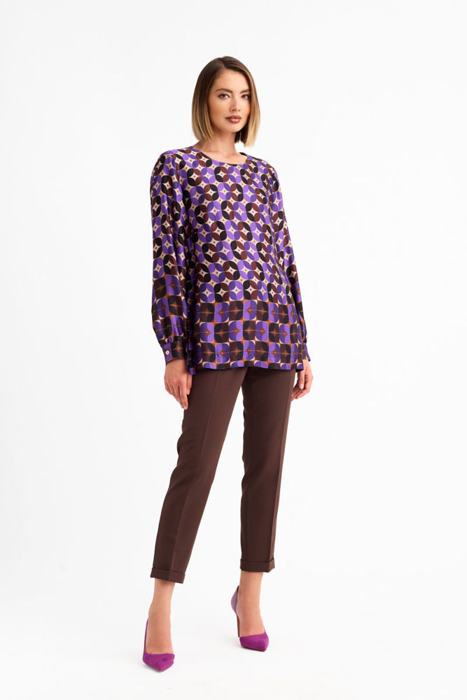 Μπλούζα σατέν βισκόζι με γεωμετρικό εμπριμέ μωβ